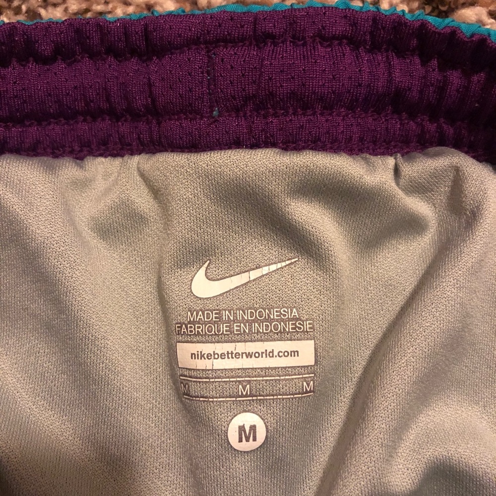 Shorts - Picture 3 of 3